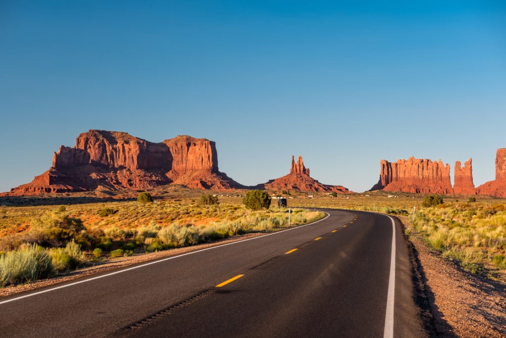 Paved Road to Monument Valley from Tumbleweed Travel
