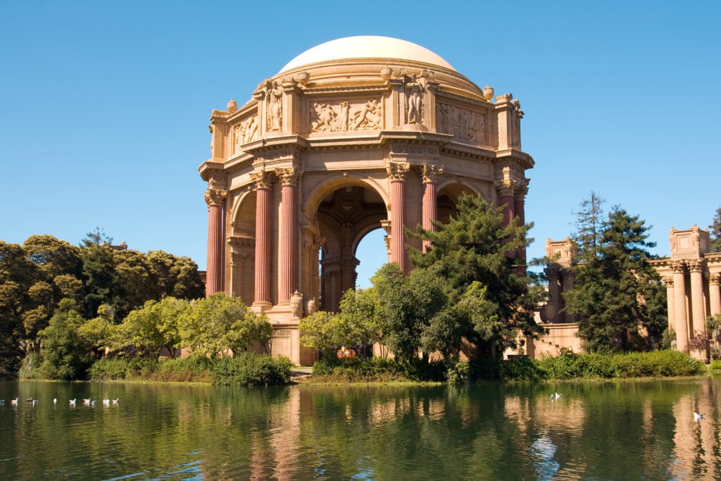 Famous San Francisco landmark - Palace of Fine Arts Famous San Francisco landmark Palace of Fine Arts from Tumbleweed Travel